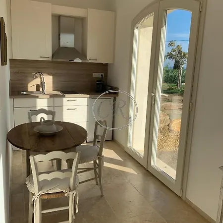 Petite Maison T2 Avec Vue Mer - Aiguebelle Holiday home Le Lavandou